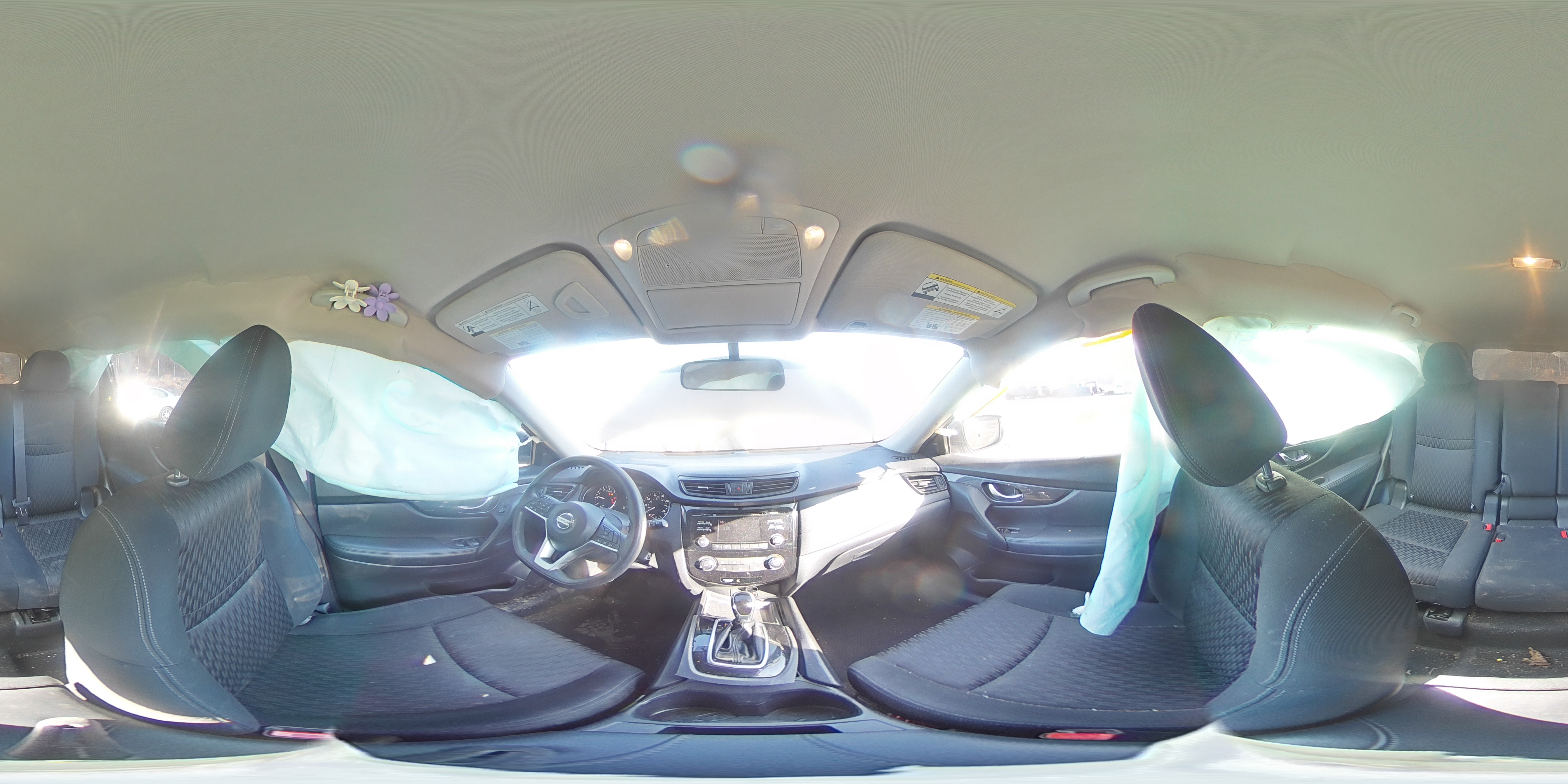 2017 Nissan Rogue - Image 14