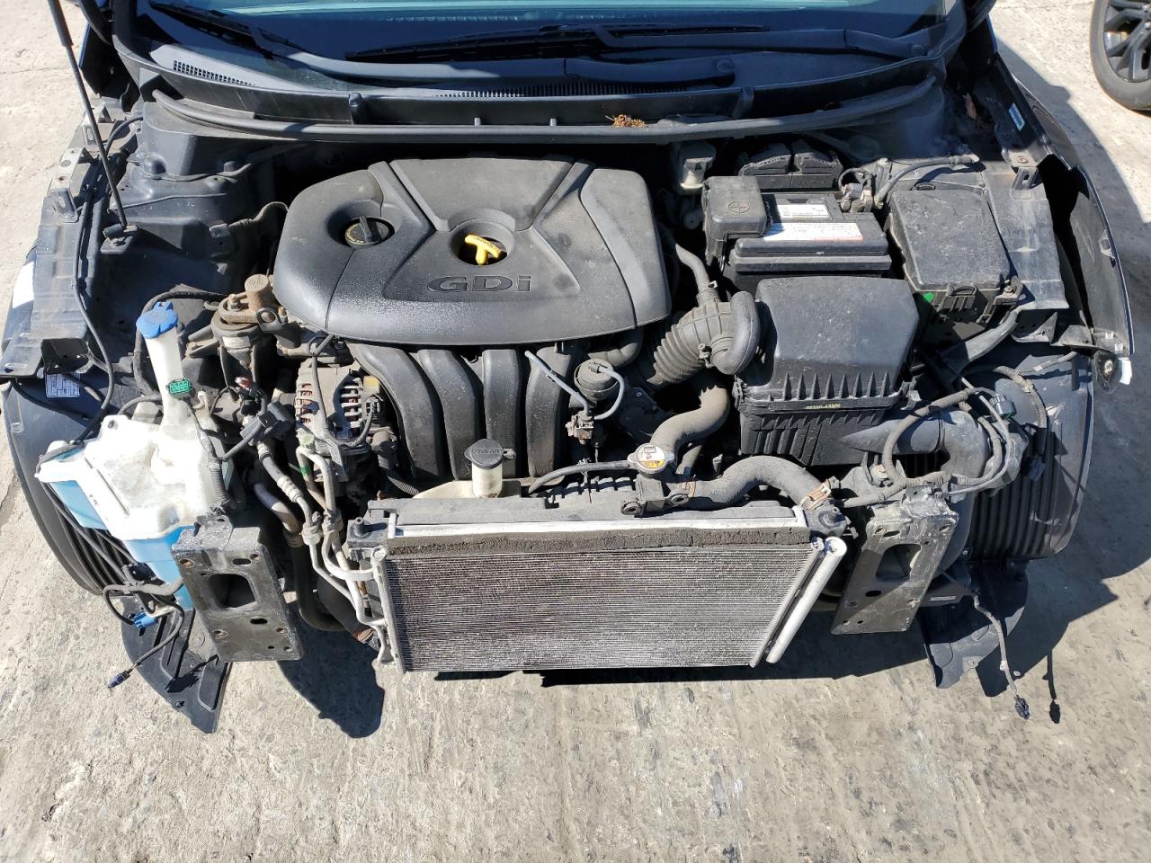 2014 Hyundai Elantra - Image 11
