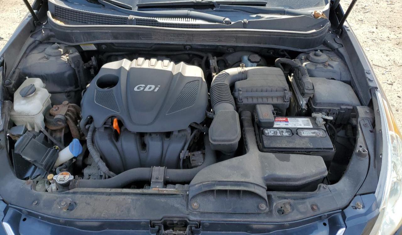 2013 Hyundai Sonata - Image 11