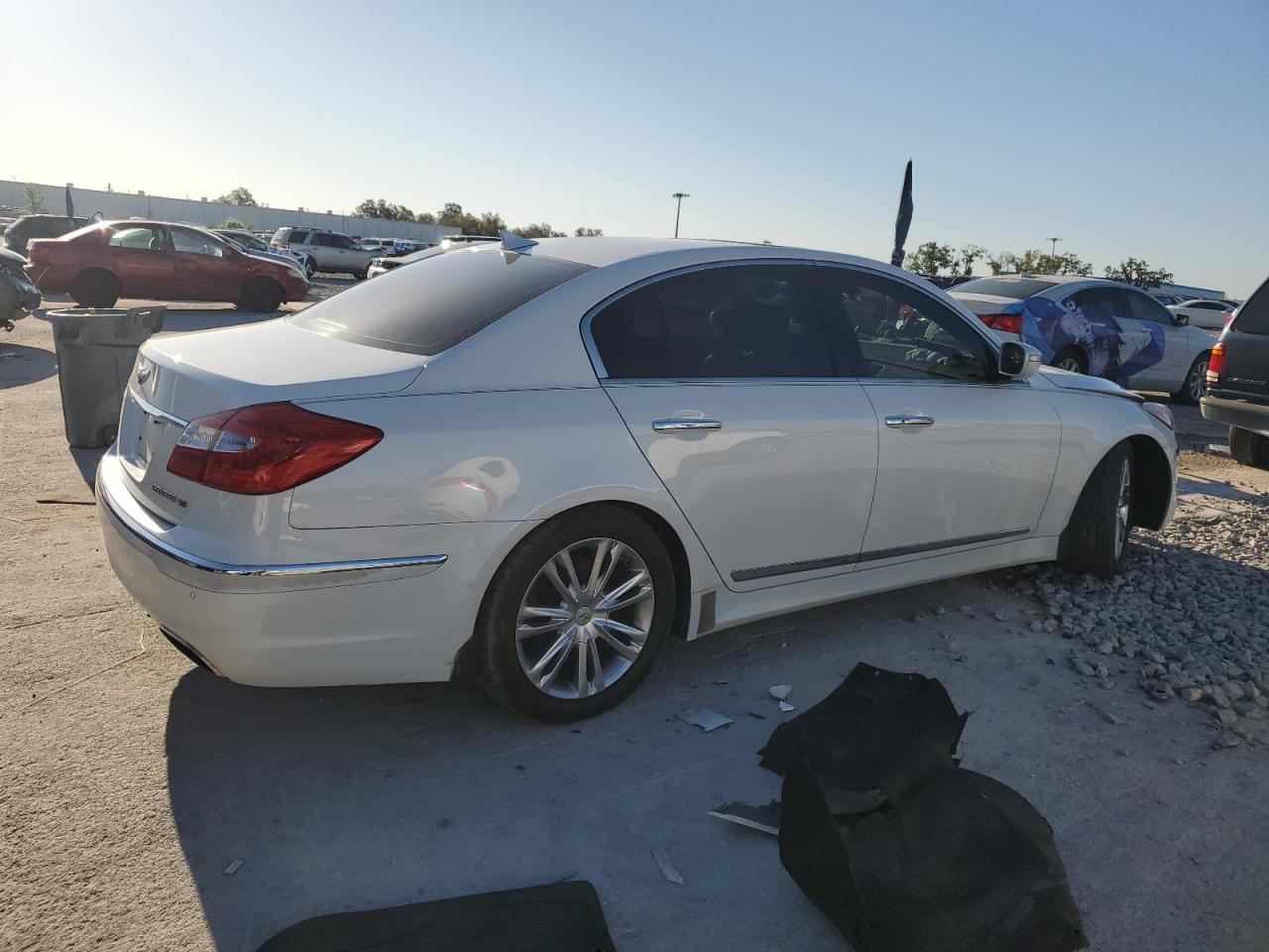 2012 Hyundai Genesis - Image 3