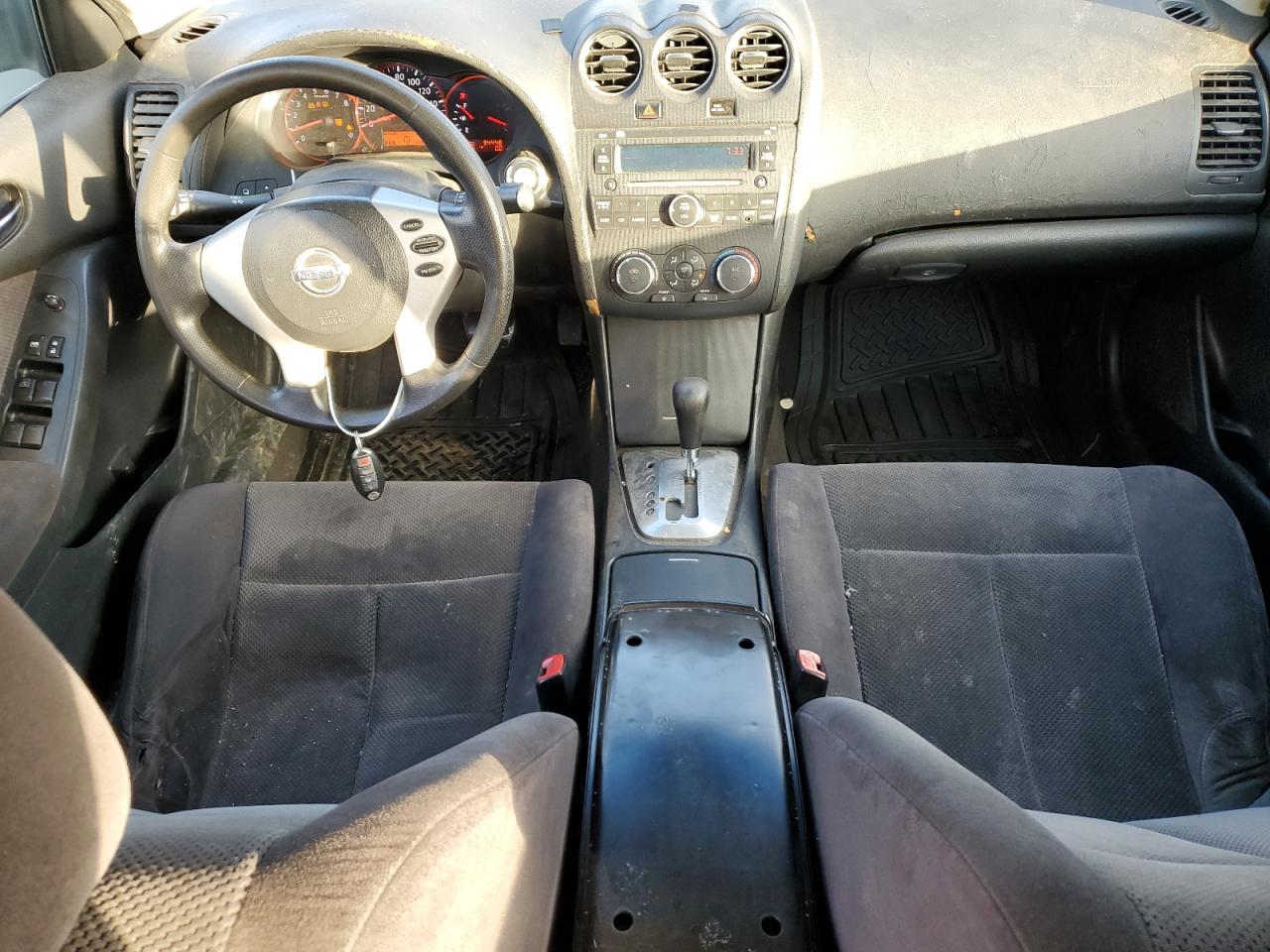 2009 Nissan Altima - Image 8