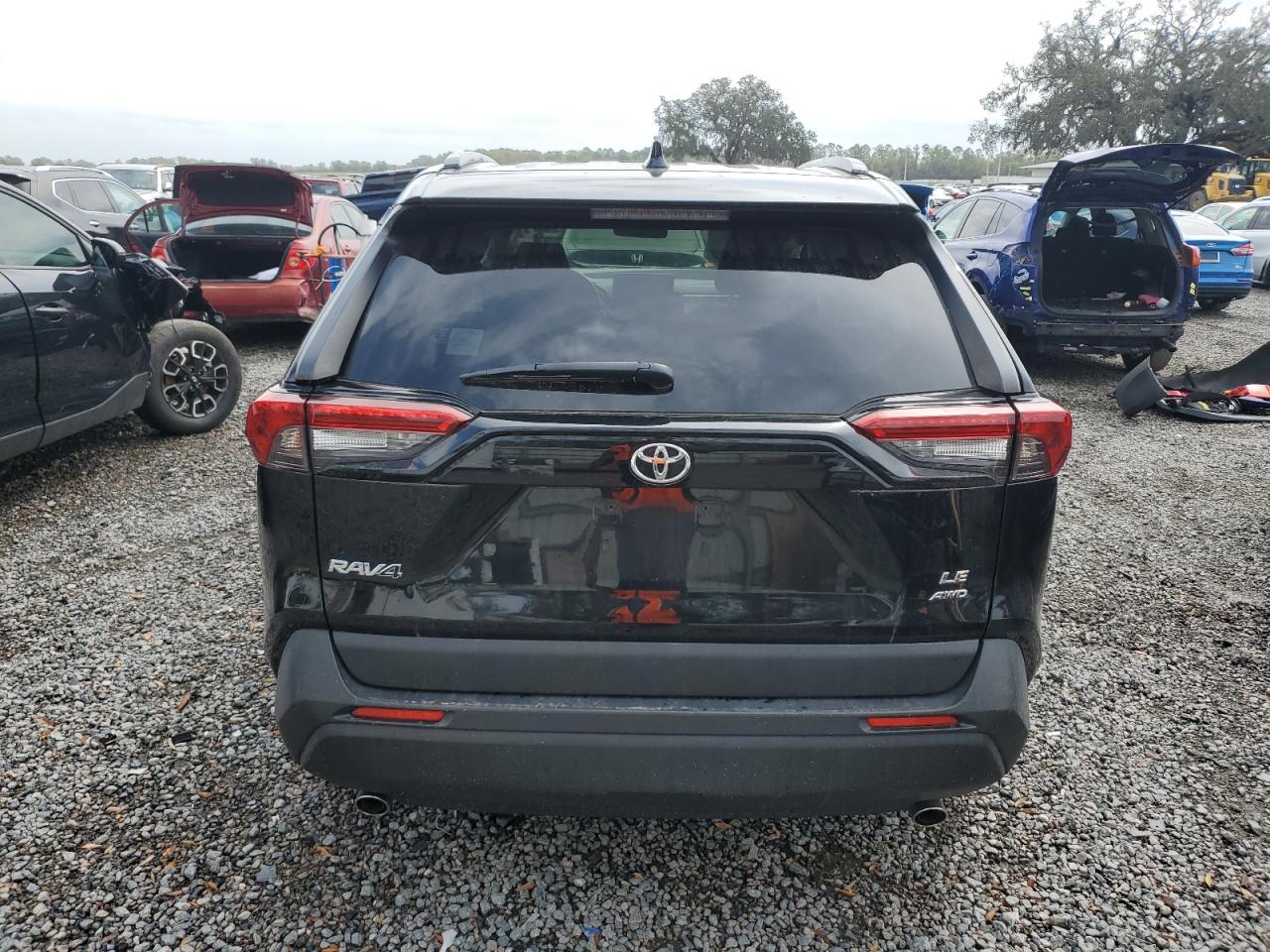 2019 Toyota RAV 4 - Image 6