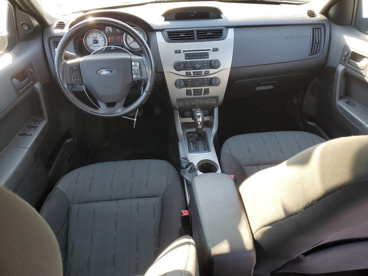 2009 Ford Focus - Image 8