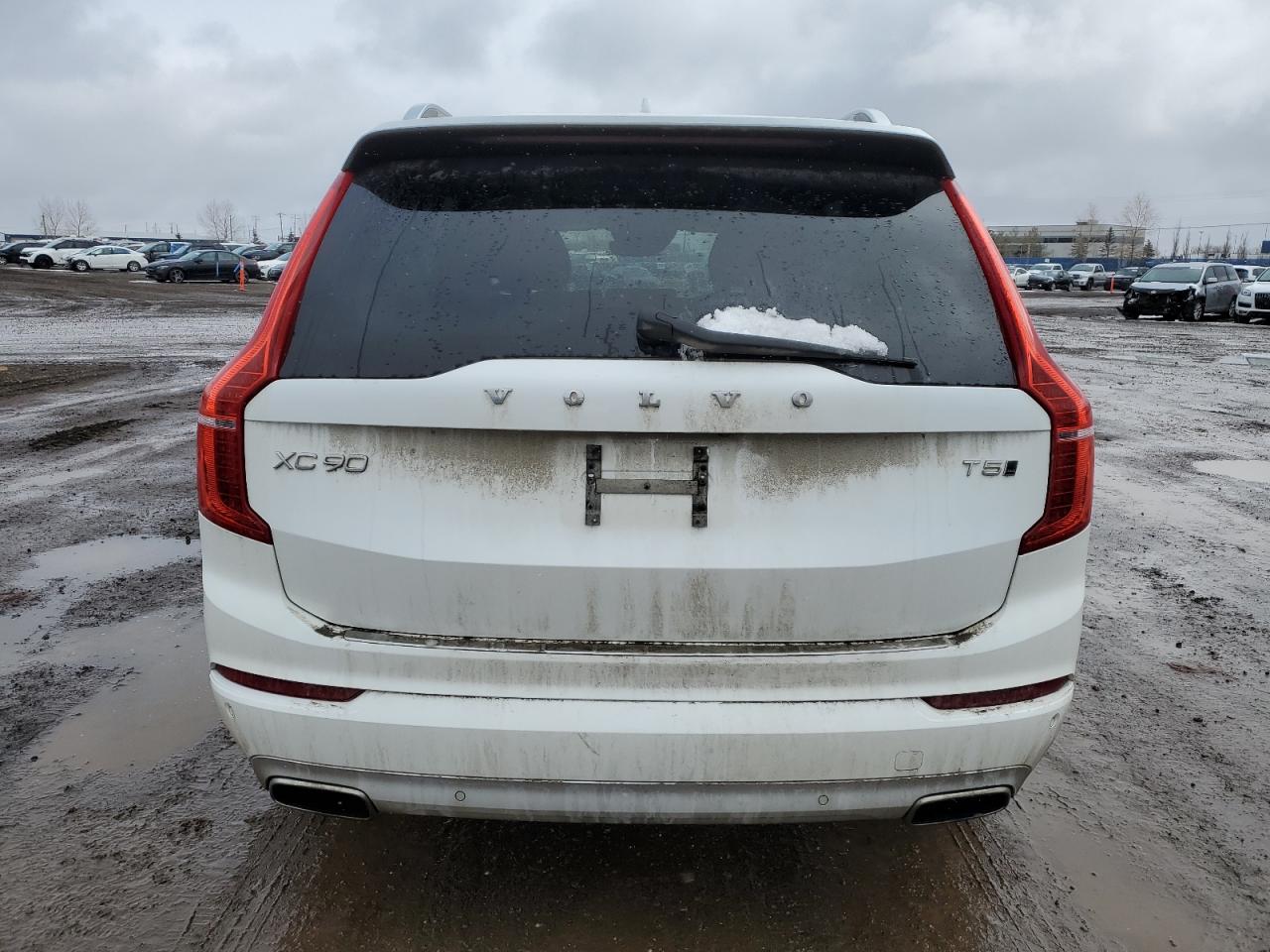 2017 Volvo XC90 - Image 6