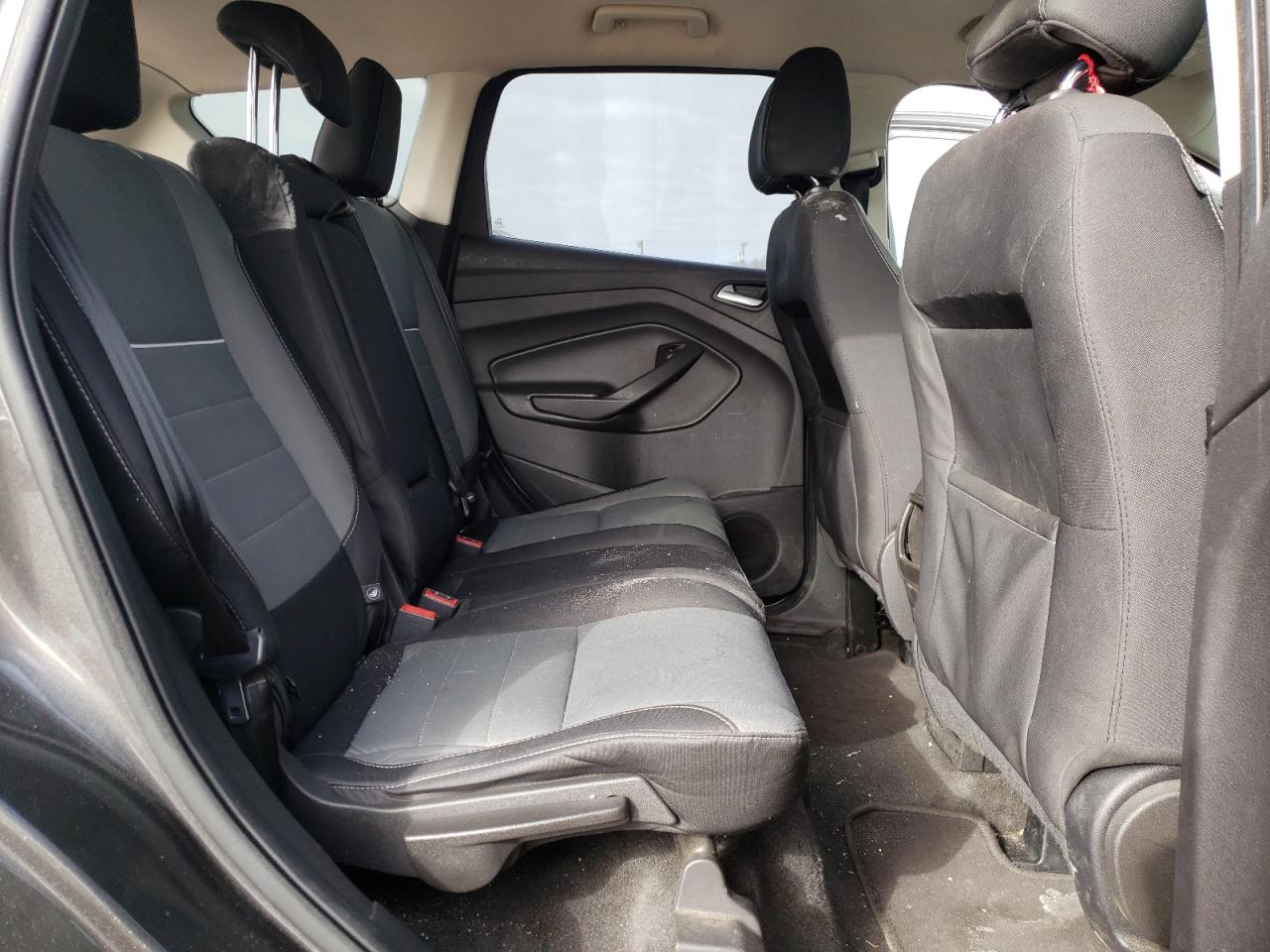 2015 Ford Escape - Image 11