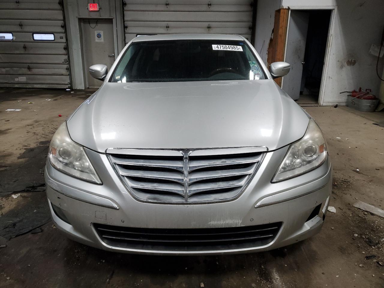 2009 Hyundai Genesis - Image 5