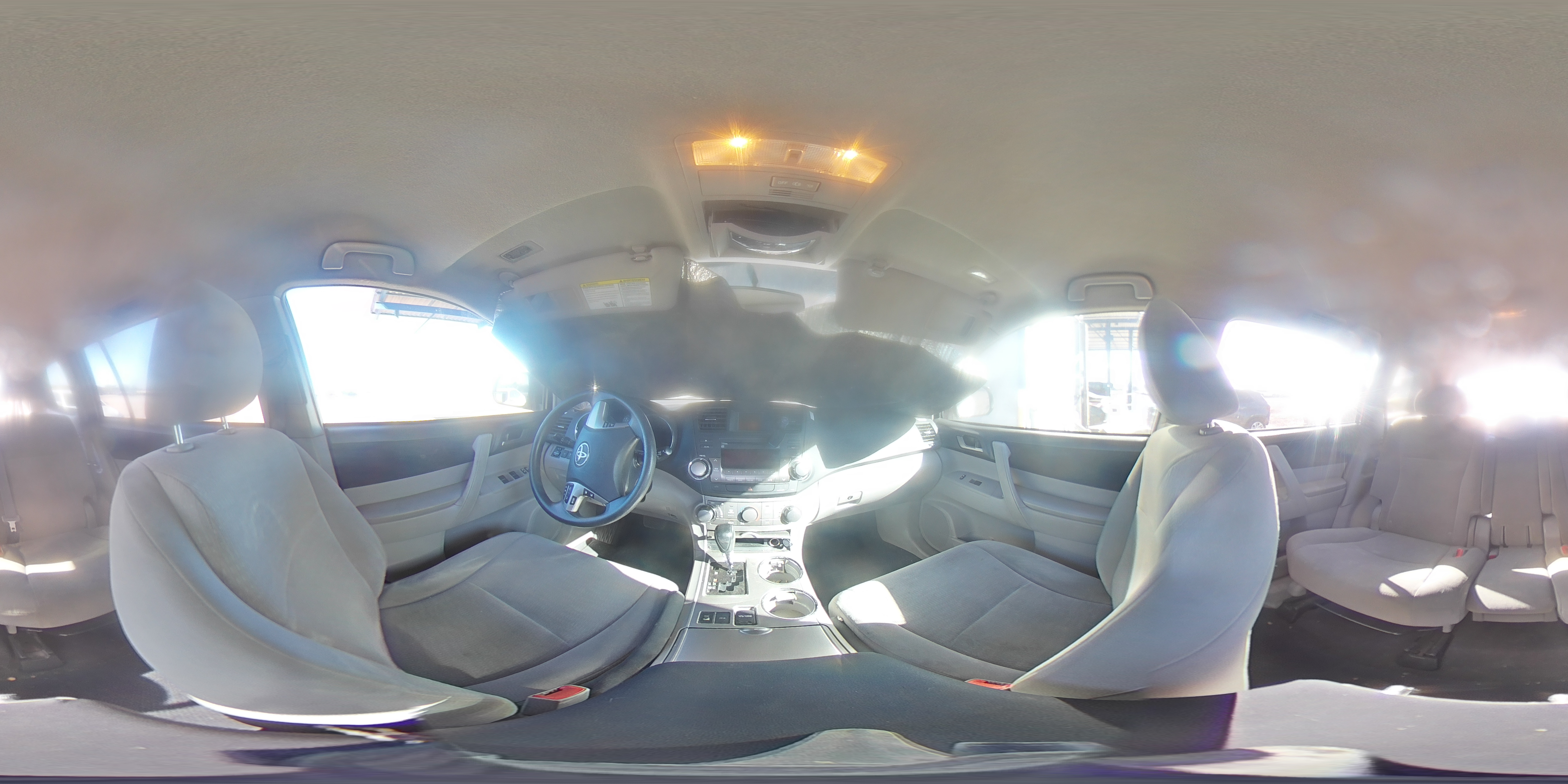2012 Toyota Highlander - Image 13