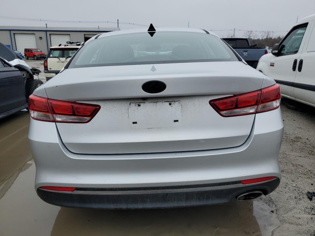 2017 Kia Optima - Image 6