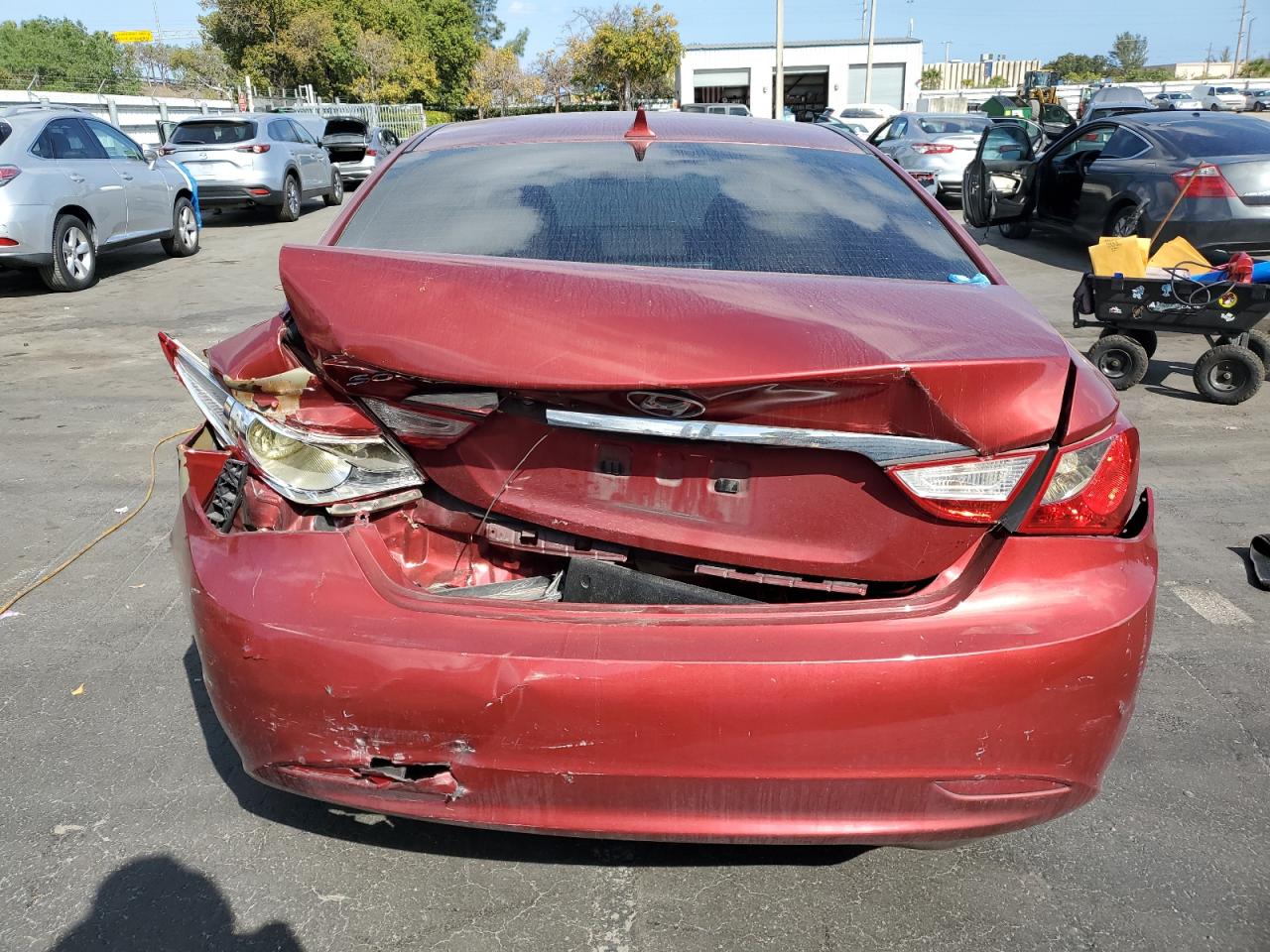 2011 Hyundai Sonata - Image 6