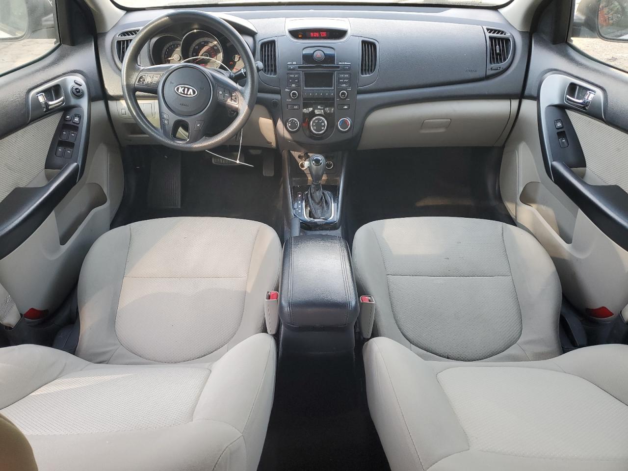 2013 Kia Forte - Image 8