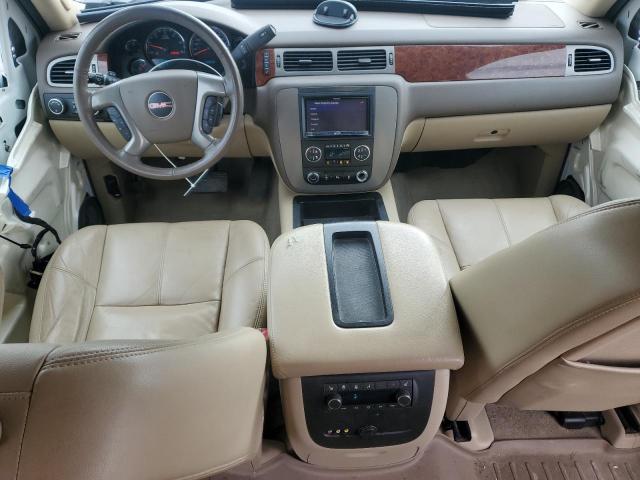 Parquets GMC YUKON 2014 Biały