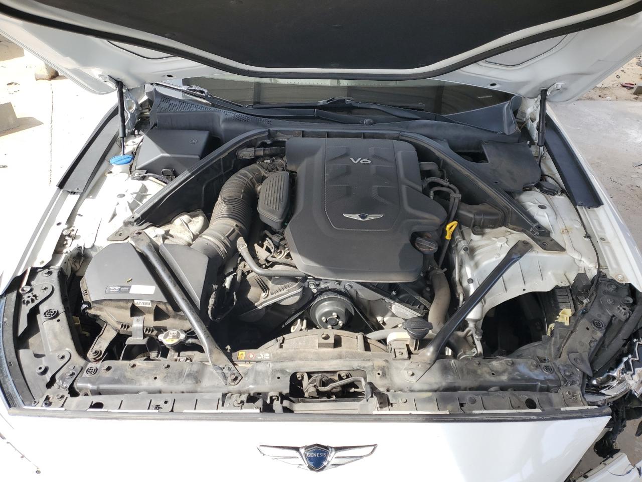 2017 Genesis G80 - Image 11