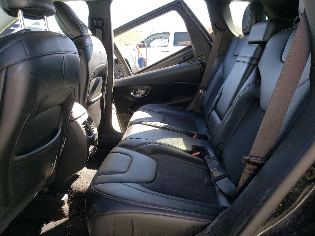 2019 Jeep Grand Cherokee - Image 11