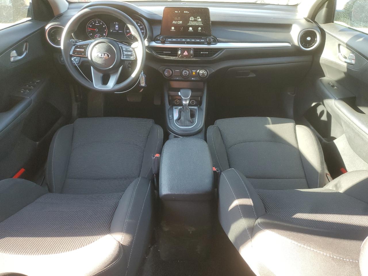 2020 Kia Forte - Image 8