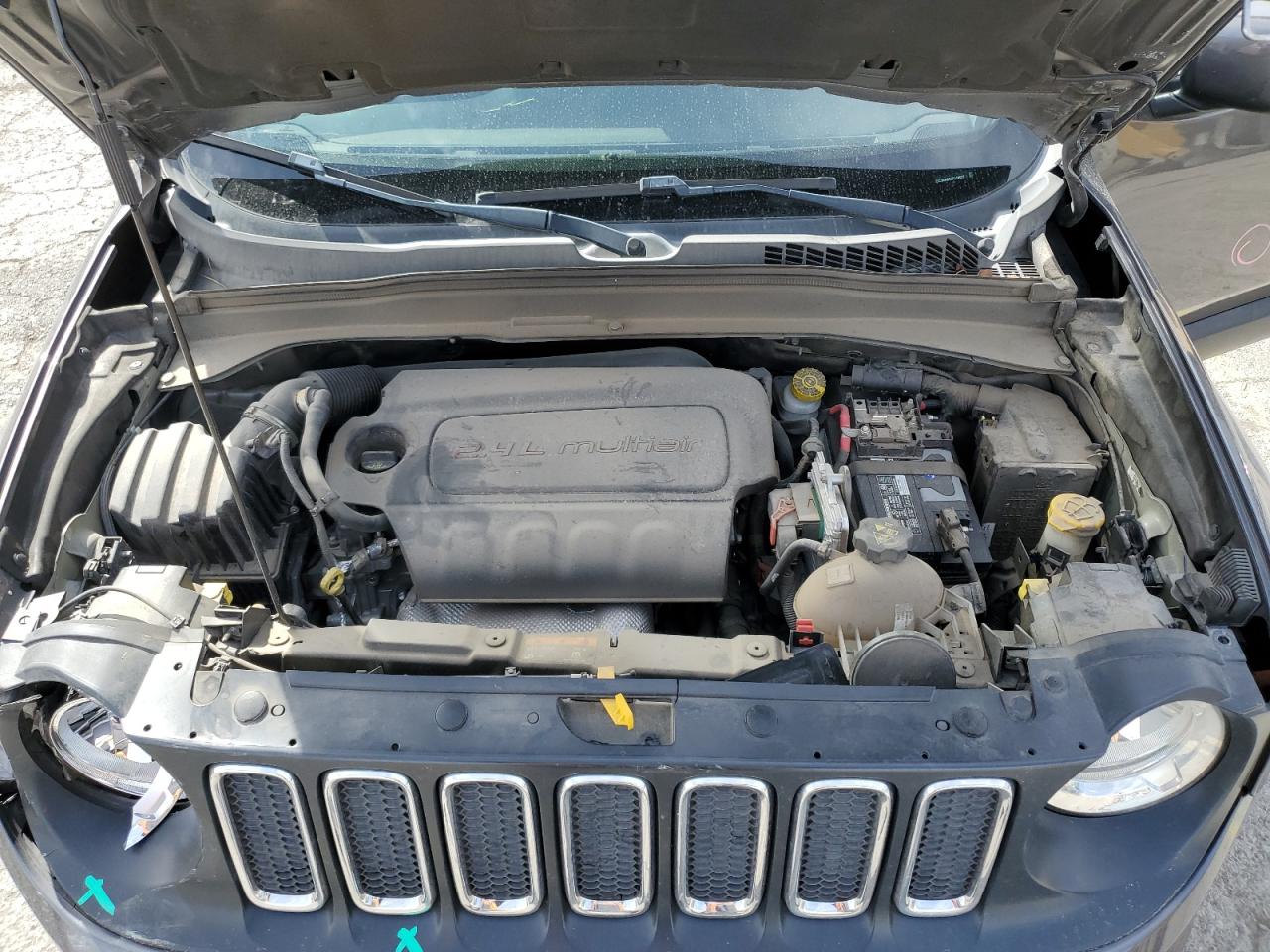 2018 Jeep Renegade - Image 12