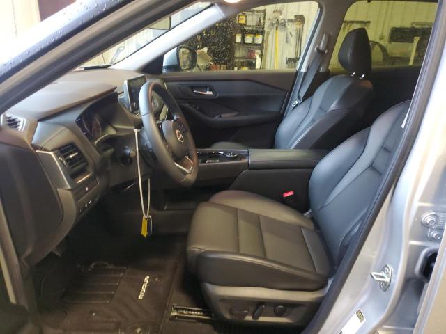  NISSAN ROGUE 2023 Srebrny