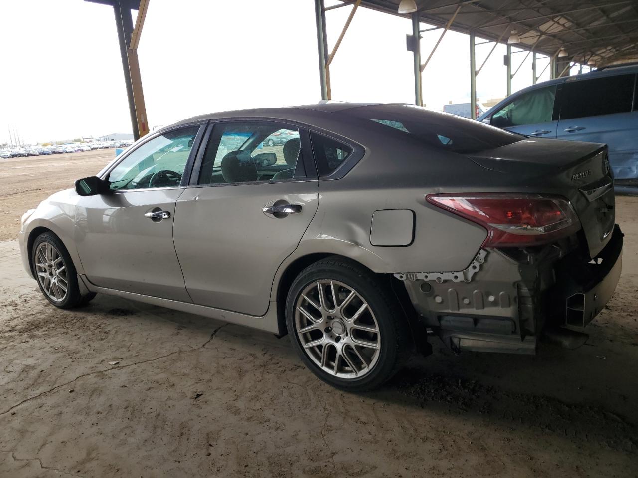 2013 Nissan Altima - Image 2