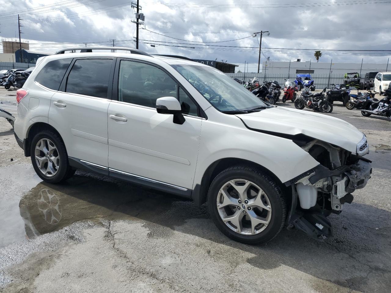 2017 Subaru Forester - Image 4