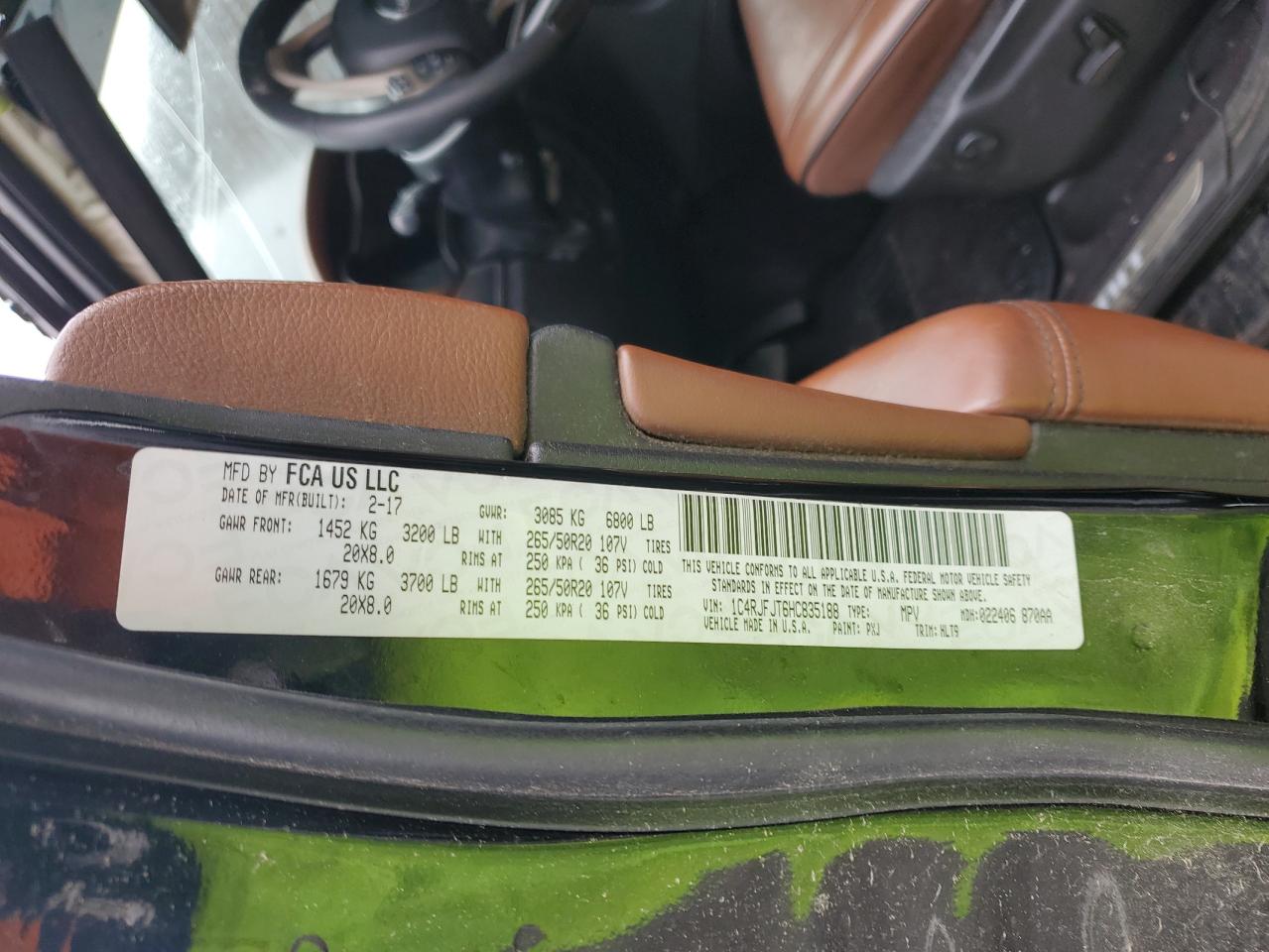 2017 Jeep Grand Cherokee - Image 13