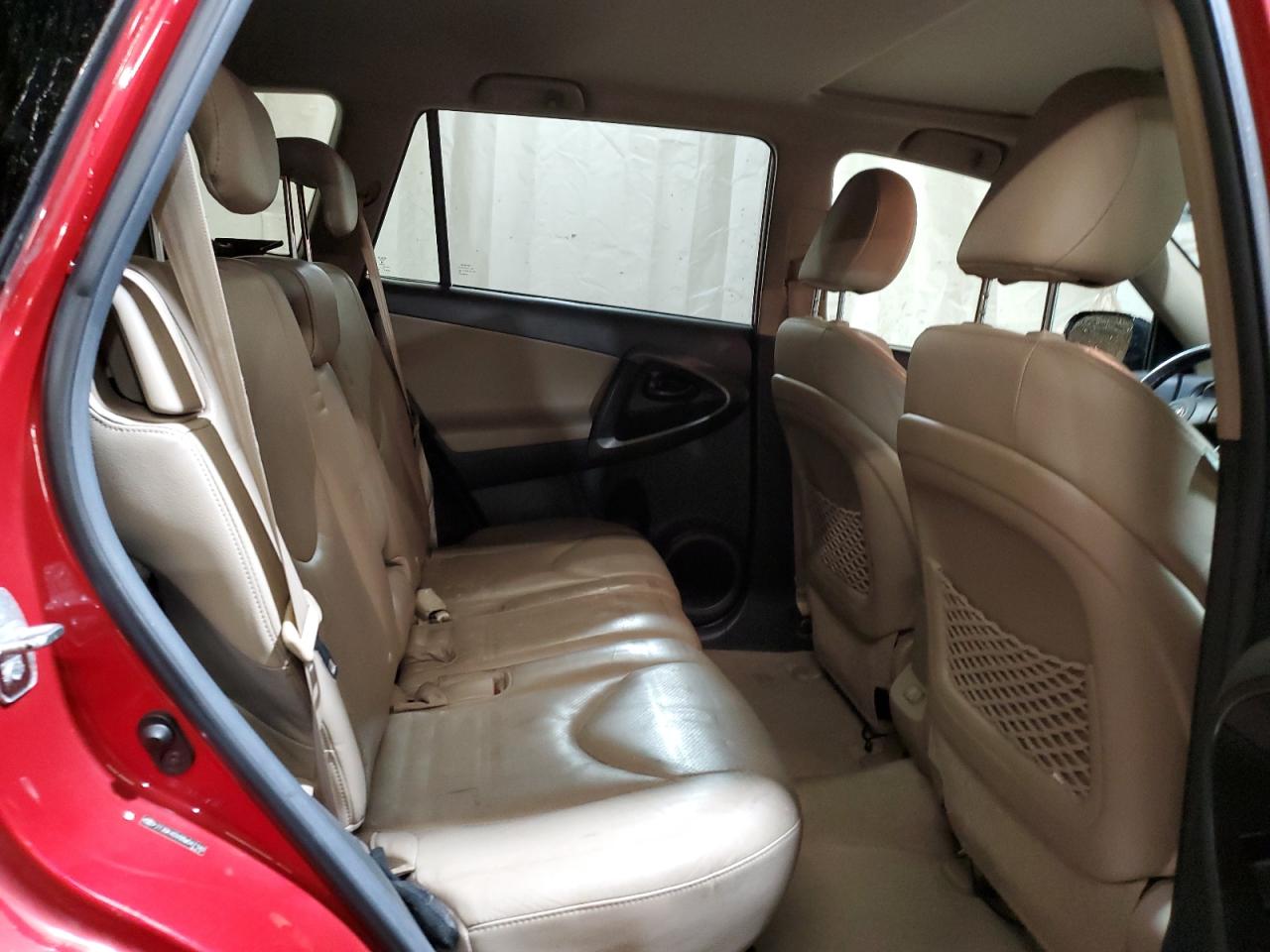 2011 Toyota RAV 4 - Image 11
