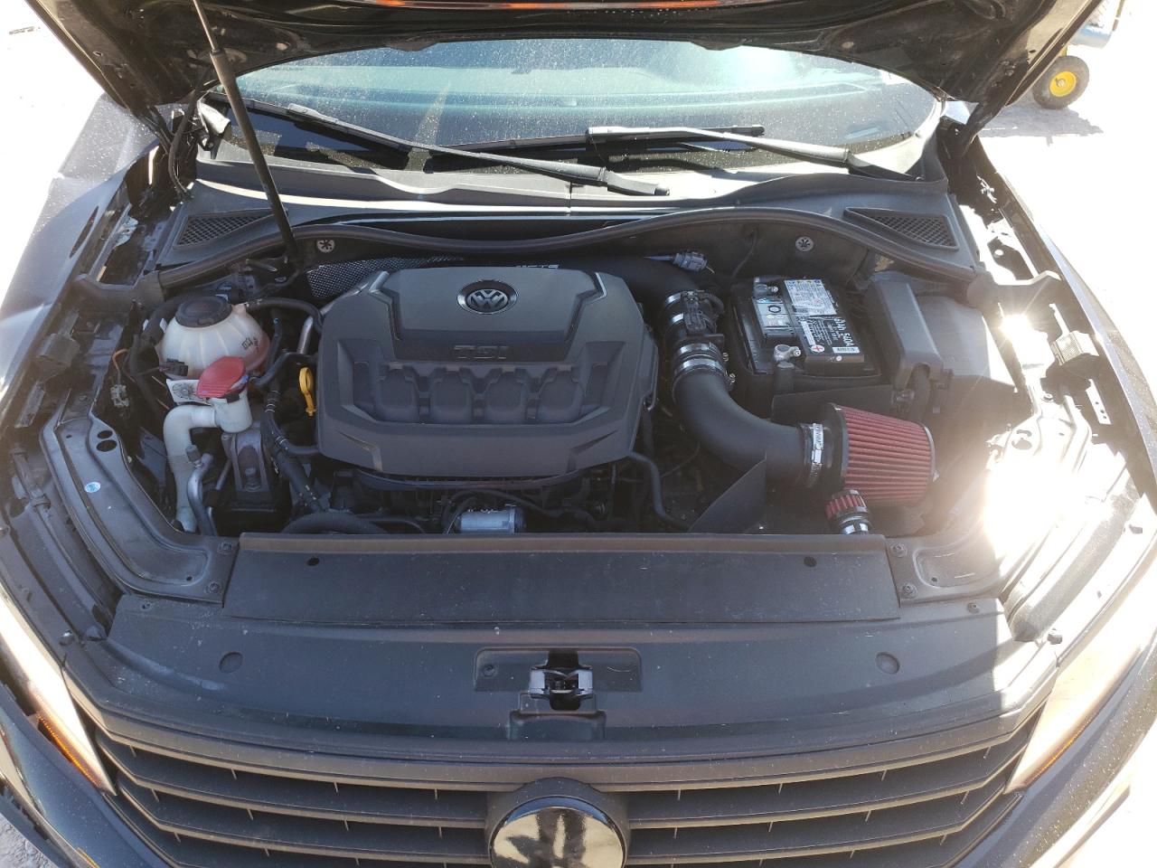 2019 Volkswagen Passat - Image 13