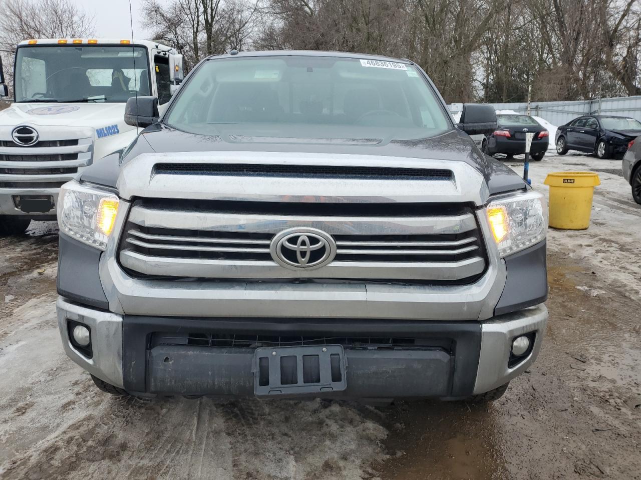 2016 Toyota Tundra - Image 6