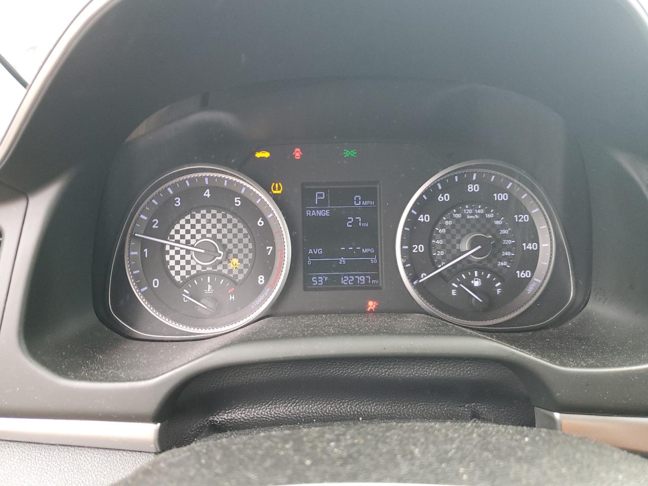 2019 Hyundai Elantra - Image 9
