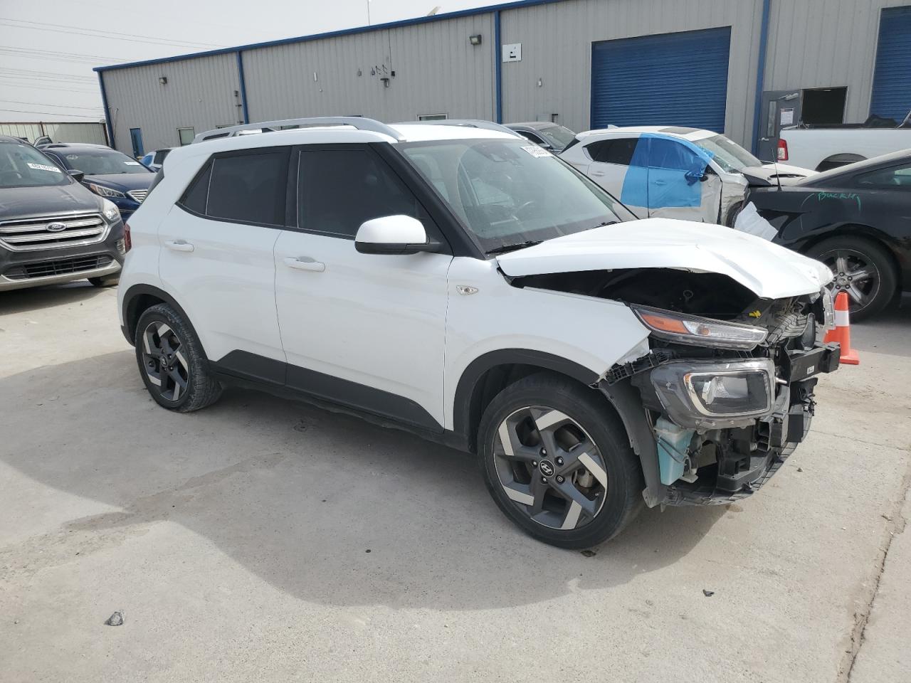 2021 Hyundai Venue - Image 4