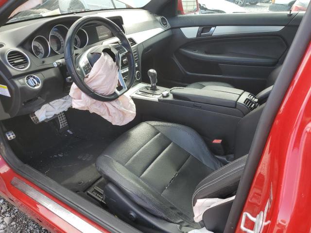  MERCEDES-BENZ C-CLASS 2014 Червоний