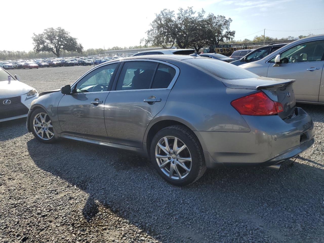 2012 Infiniti G - Image 2