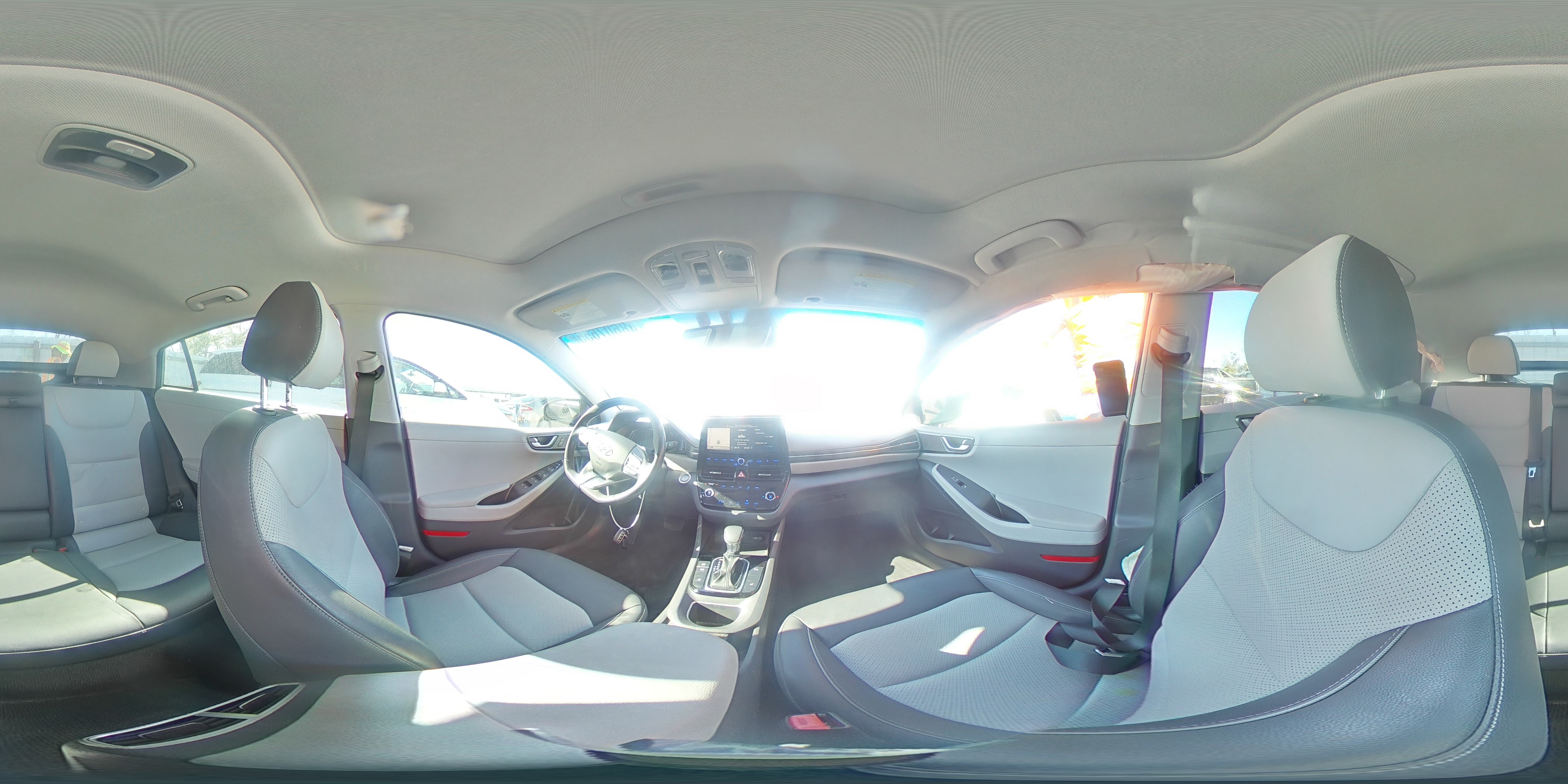 2020 Hyundai IONIQ - Image 12