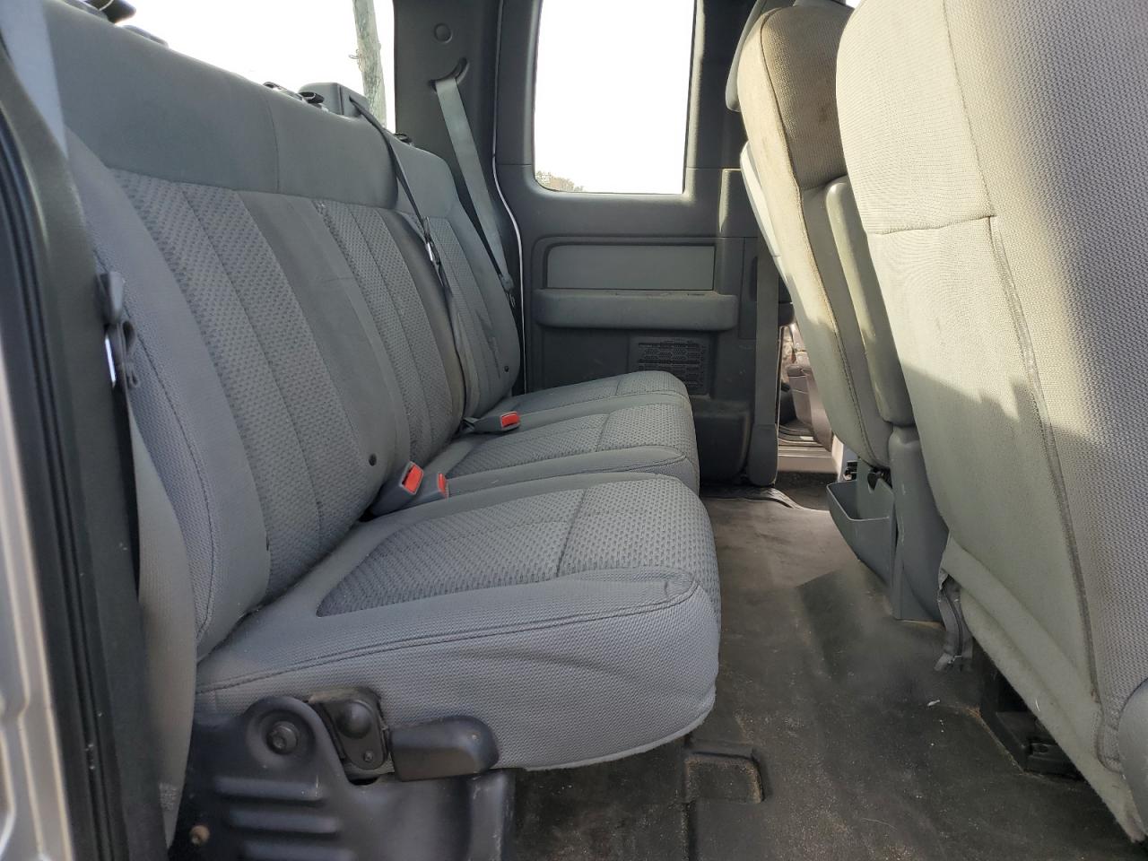 2013 Ford F-150 - Image 10