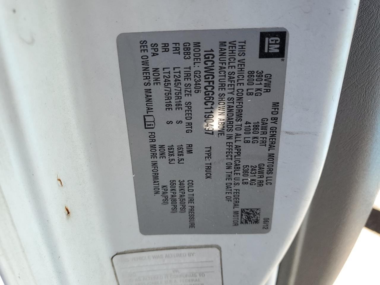2012 Chevrolet Express - Image 12