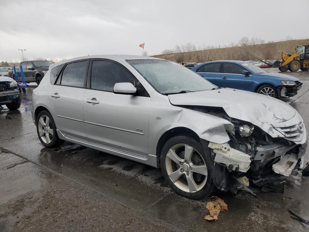 2004 Mazda 3 - Image 4