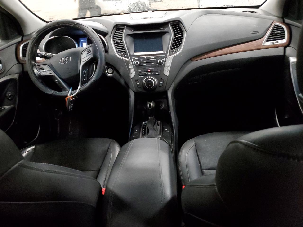 2018 Hyundai Santa Fe - Image 8