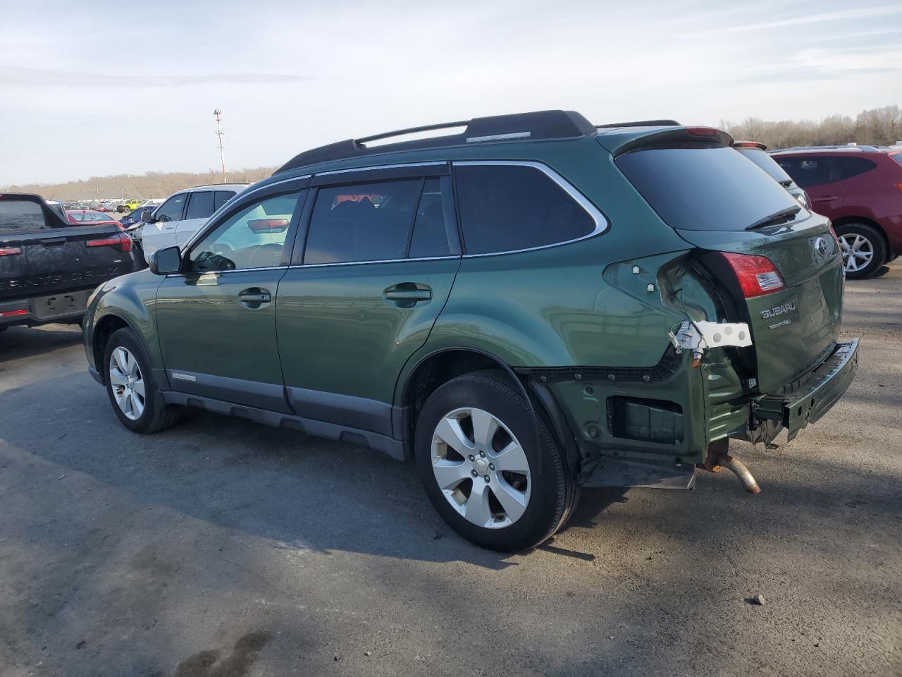 2010 Subaru Outback - Image 2