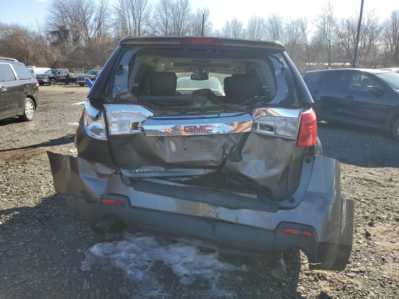 2011 GMC Terrain - Image 6