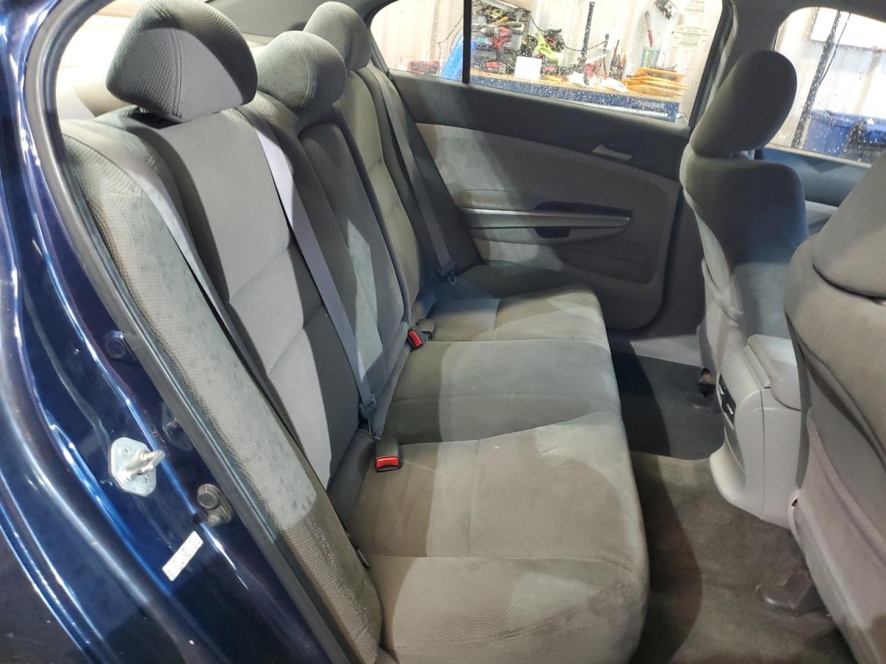 2010 Honda Accord - Image 11