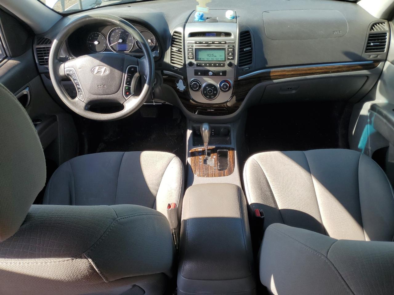 2011 Hyundai Santa Fe - Image 8