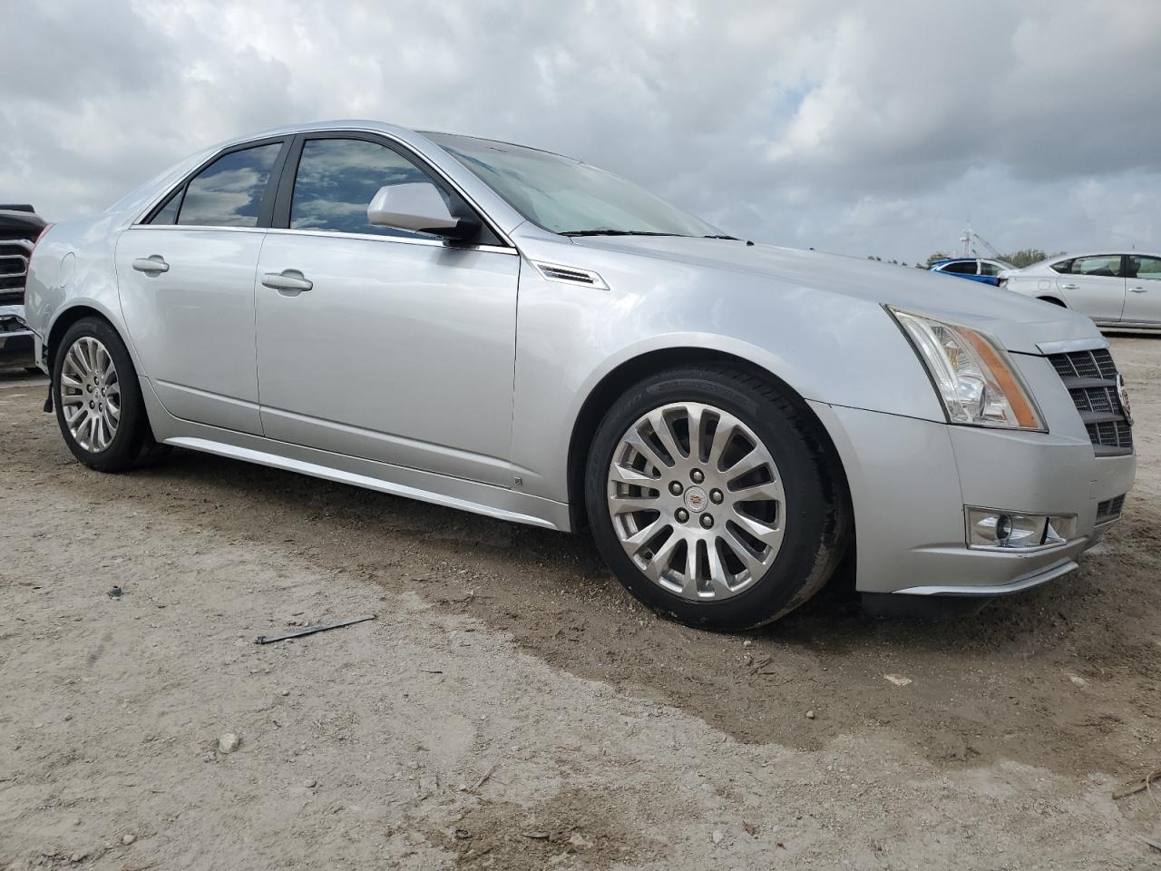 2010 Cadillac CTS - Image 4