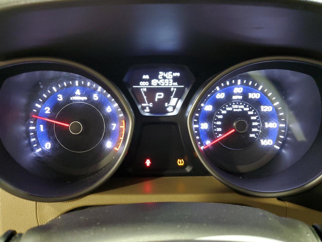 2013 Hyundai Elantra - Image 9