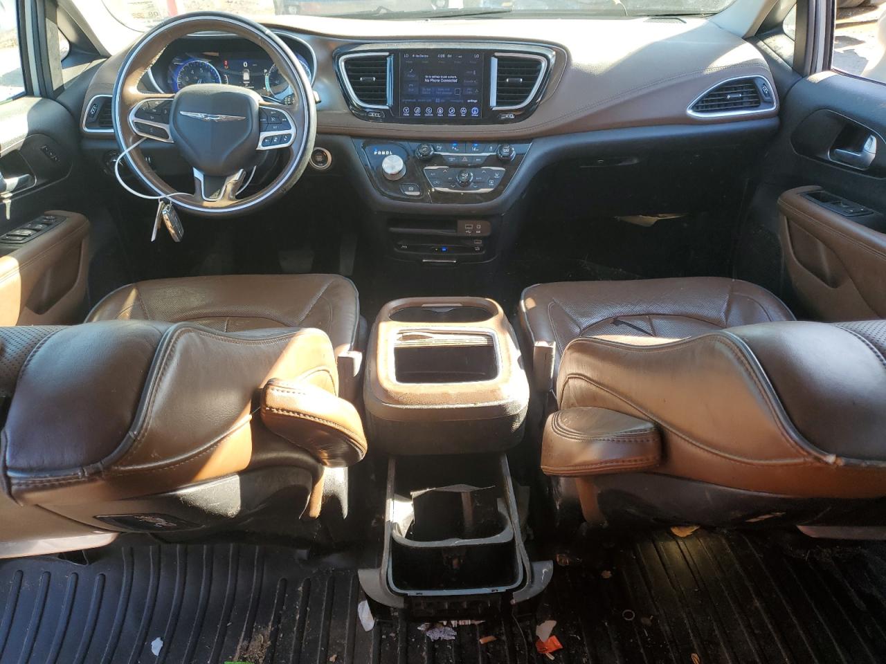 2017 Chrysler Pacifica - Image 8