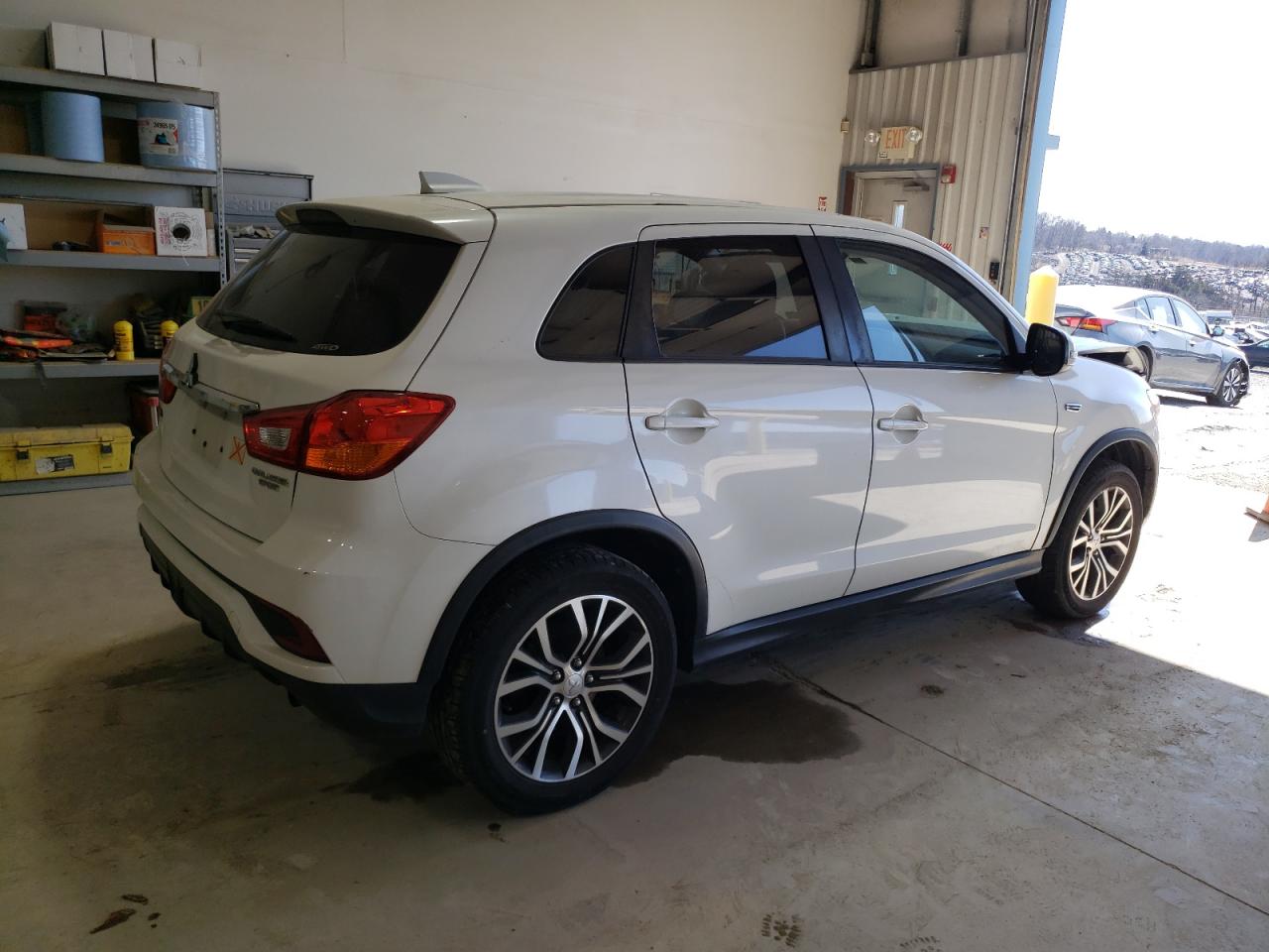 2019 Mitsubishi Outlander - Image 3