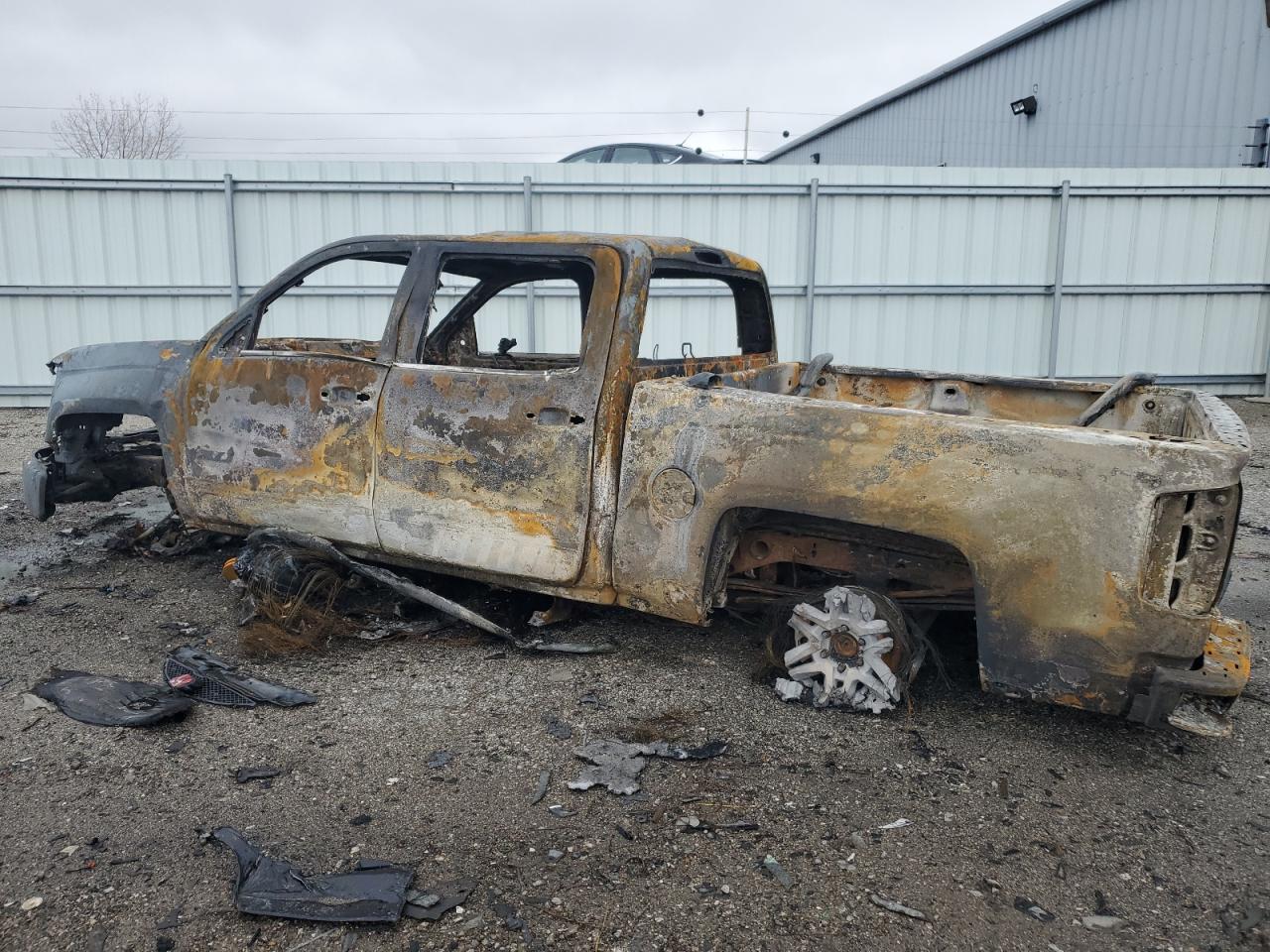 2015 Chevrolet Silverado - Image 2