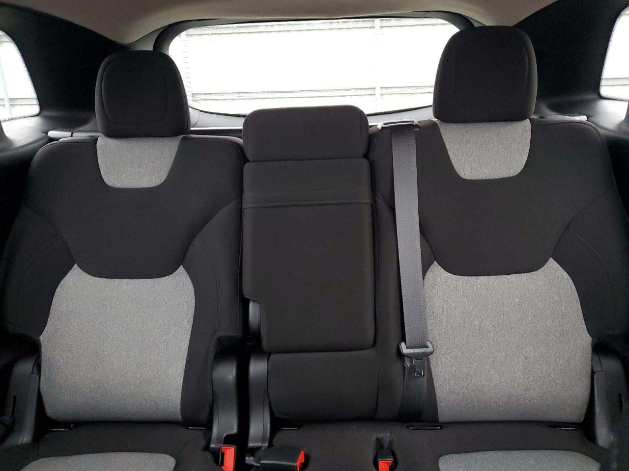 2014 Jeep Grand Cherokee - Image 10