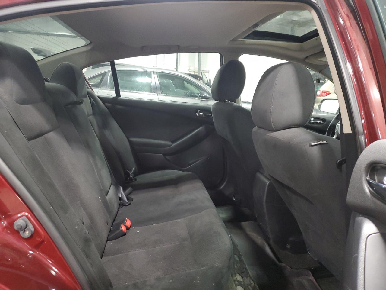 2012 Nissan Altima - Image 11