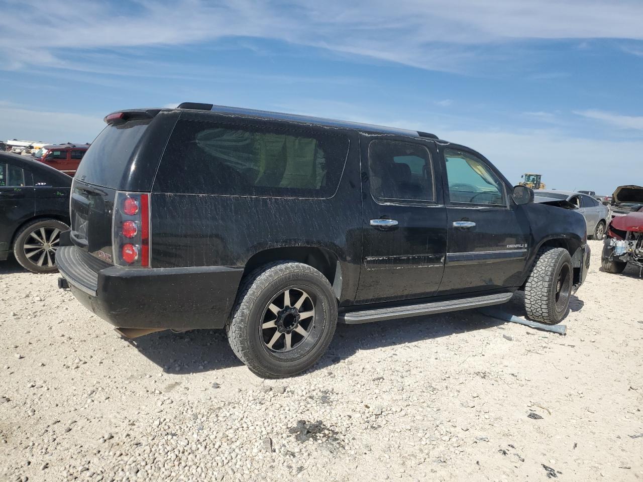 2007 GMC Yukon - Image 3