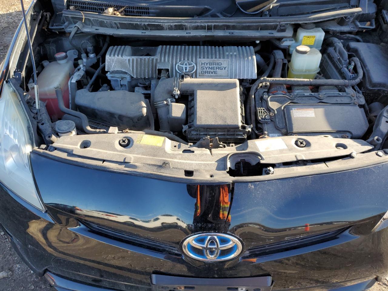 2015 Toyota Prius - Image 11