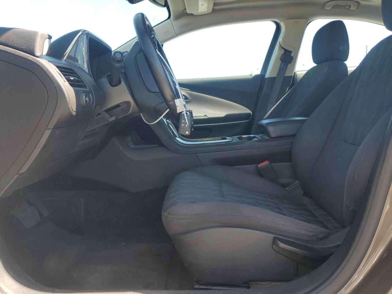 2015 Chevrolet Volt - Image 7