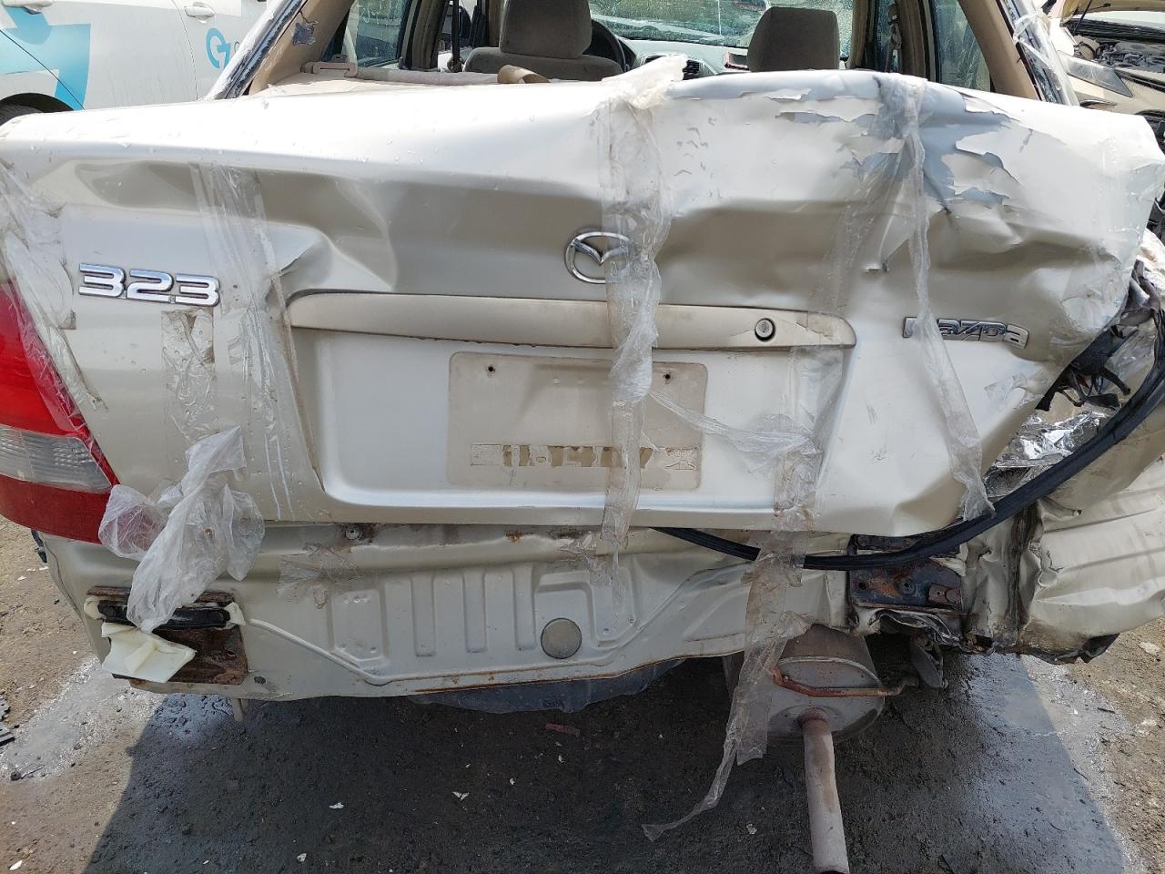 JM7BJ12M820204226 - 2002 Mazda 323 - #48639125